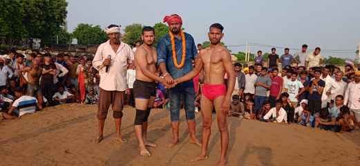 The fragrance of Kachhwa defeated Komal of Prayagraj
