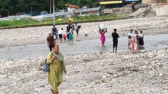The rain caused flooding of water in the rivers of Ghad