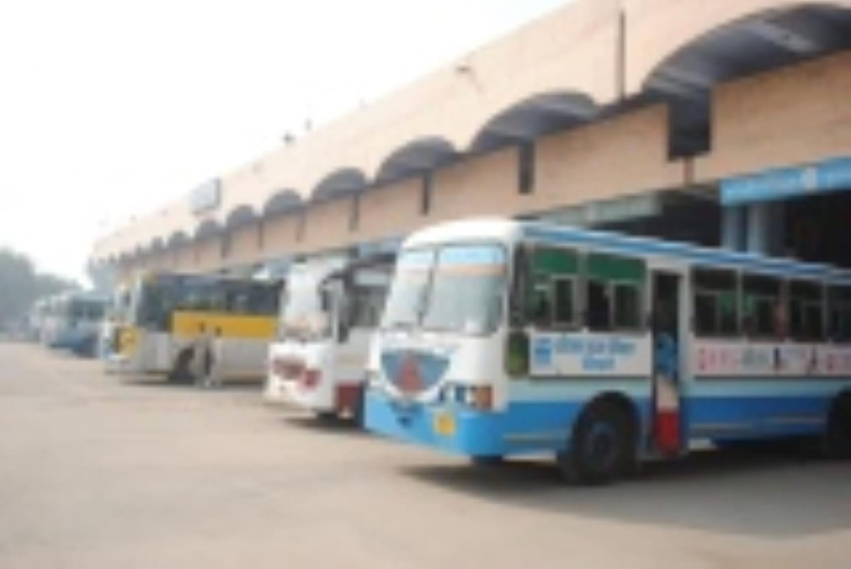 Passengers will get information about bus location and arrival time from mobile app