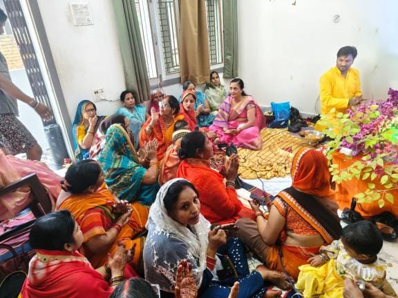 The court resonated with the chants of Ganpati Bappa