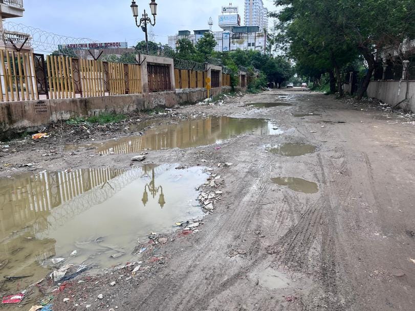 Roads in Vasundhara have become a problem for people