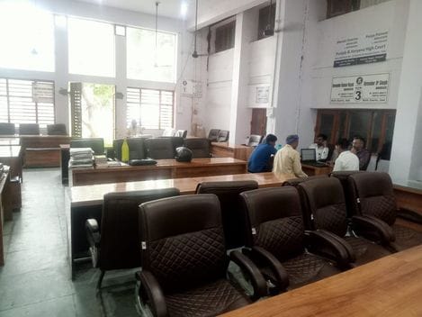 Advocates kept their work suspended