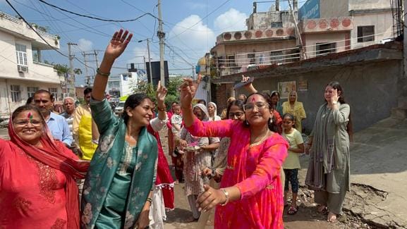 Sukhsagar Trust decided to provide free treatment for 10 days while celebrating Ganesh festival