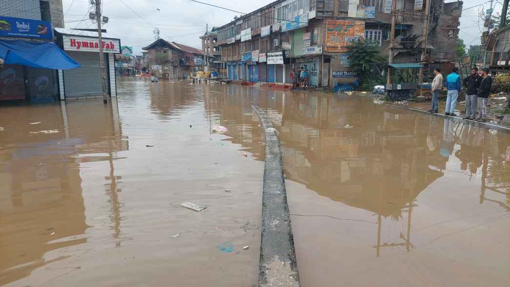 srinagar news, heavy rain fall news