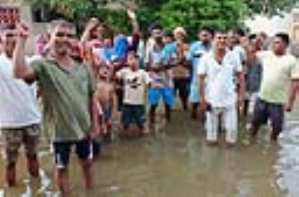 Ground sinking due to waterlogging, cracks in many houses