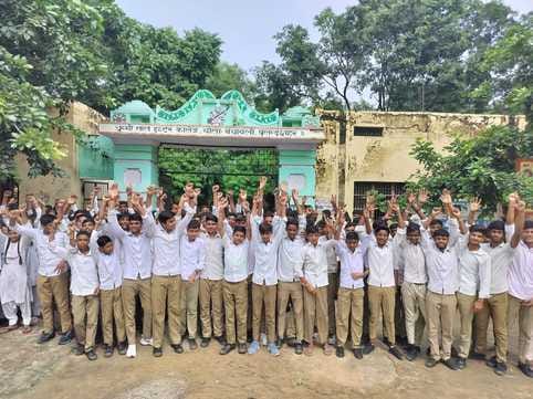 Angry students protested against unannounced power cuts