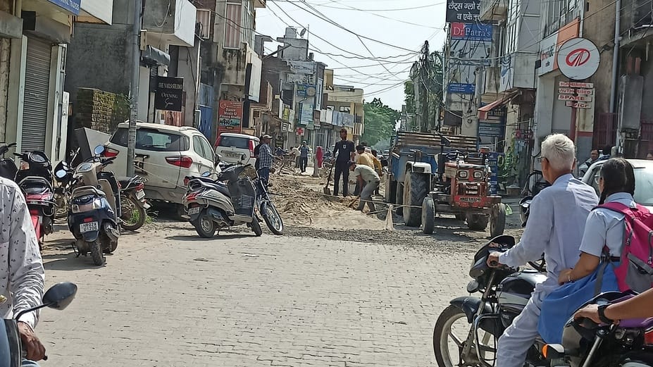Road repair work causes traffic jam, people in distress