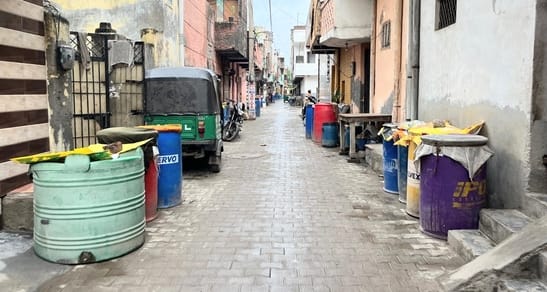 People of Sanjay Colony are thirsty even in the rain