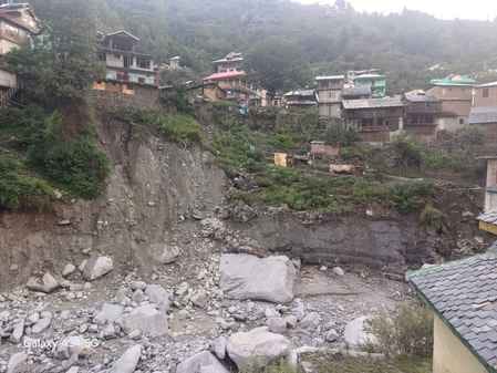 Chamba derailed for the fourth day, partial relief after mobile network was restored
