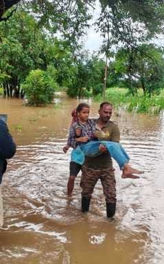 The army and retired soldiers came as saviors for the people of the border village Dadkhaur
