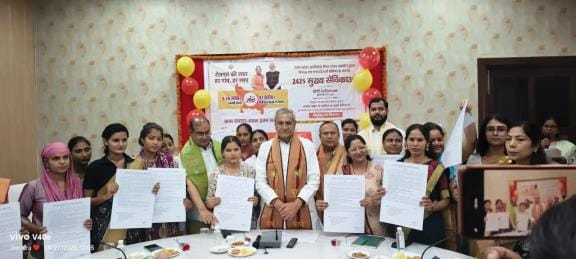 The faces of the chief servants blossomed after receiving the appointment letter