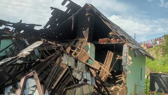 House collapsed in Dungri village due to rain