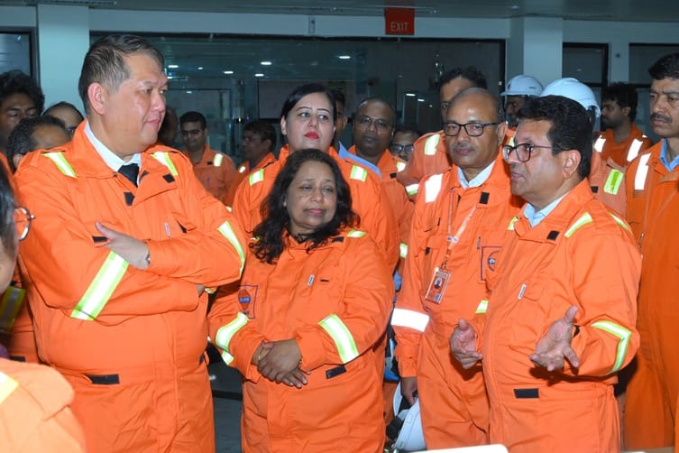 Petroleum supplies, joint ventures and skill development to accelerate between India and Mauritius