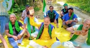 Demonstration by farmers troubled by waterlogging