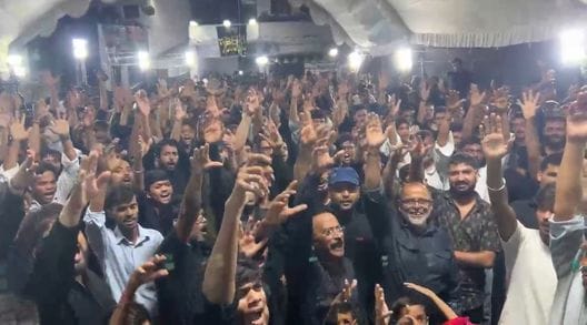 In the 29th round of Shabbedari of Anjuman Meraje Aza, the sounds of mourning and nouha echoed throughout the night