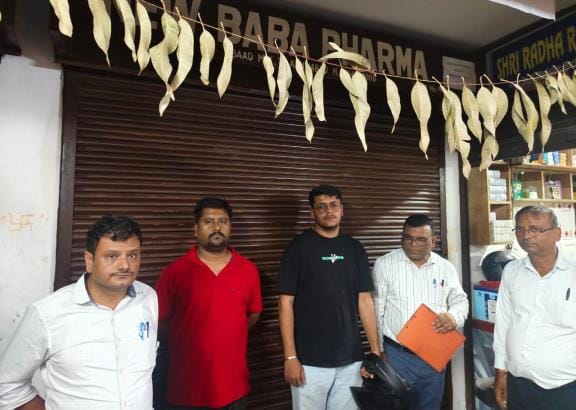 Two medicine shops were seized in Aminabad and Ashiana