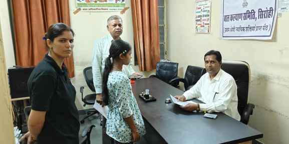 नाबालिग को सखी वन स्टॉप सेंटर में रखा गया है।