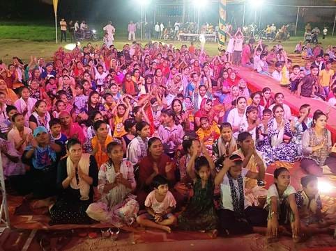 Devotion on stage during Ganesh festival, faith in pandal