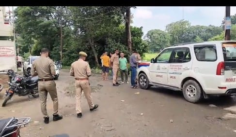 The body of a municipal contractor was found in a drain
