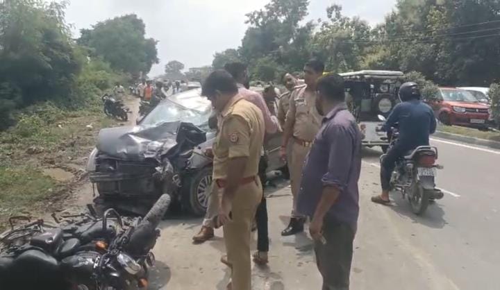 Five people injured in two separate accidents