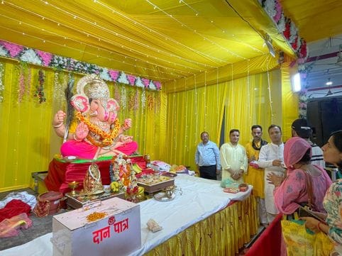 Hamirpur resonated with the chants of Ganpati Bappa Morya