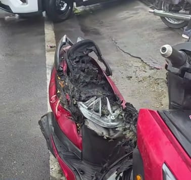 E-scooter caught fire, student is safe