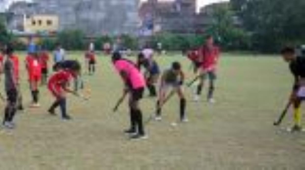 Hockey players are creating records by considering Major Dhyanchand as their role model