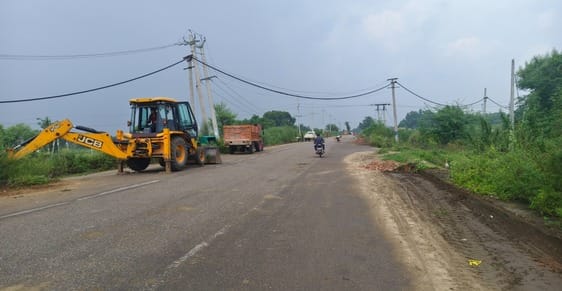 Work of filling potholes and cleaning both sides of the road has started