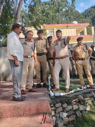 Ramban, DIG Shridhar Patil, Visit Effected Areas, Listening Problems of Victims