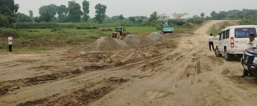 Highway construction work stopped for four months started