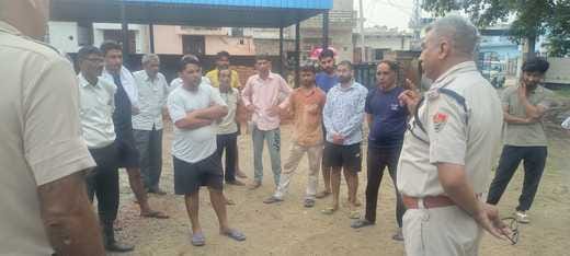 The police team explained the ill effects of drugs in Dohki village