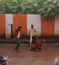 E-rickshaw driver beaten up, video goes viral