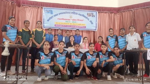 Priyanshi was the winner in the badminton competition