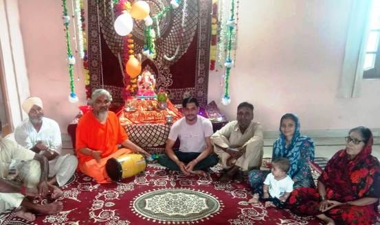Devotees worshiped Lord Ganesha