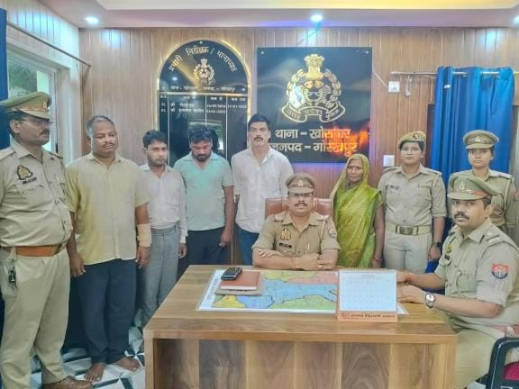 Gorakhpur News: Five fraudsters arrested for trying to register land by showing dead woman as alive