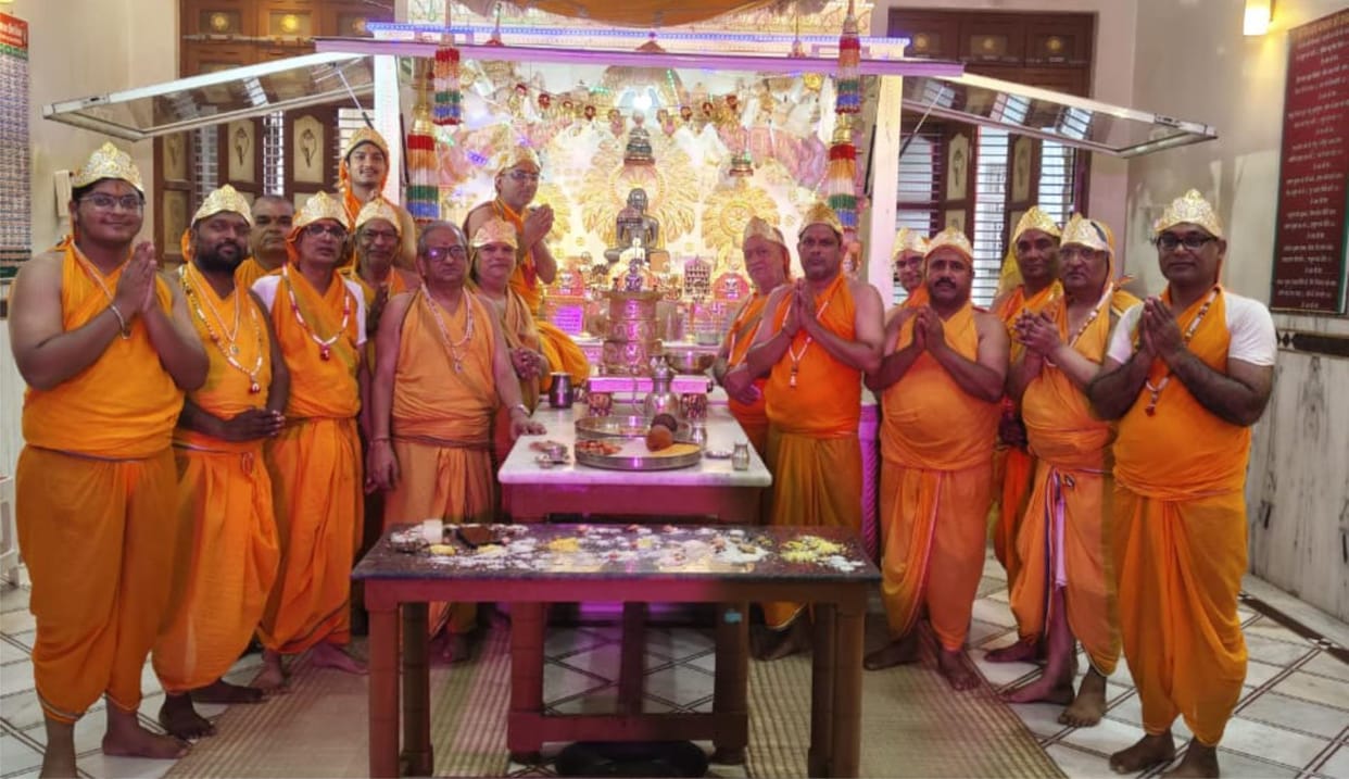 Daslakshan festival started with the worship of Uttam Kshama Dharma