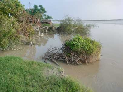 Saryu's water level is decreasing...danger of erosion