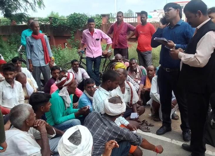 Urea reached the committees but farmers were empty handed