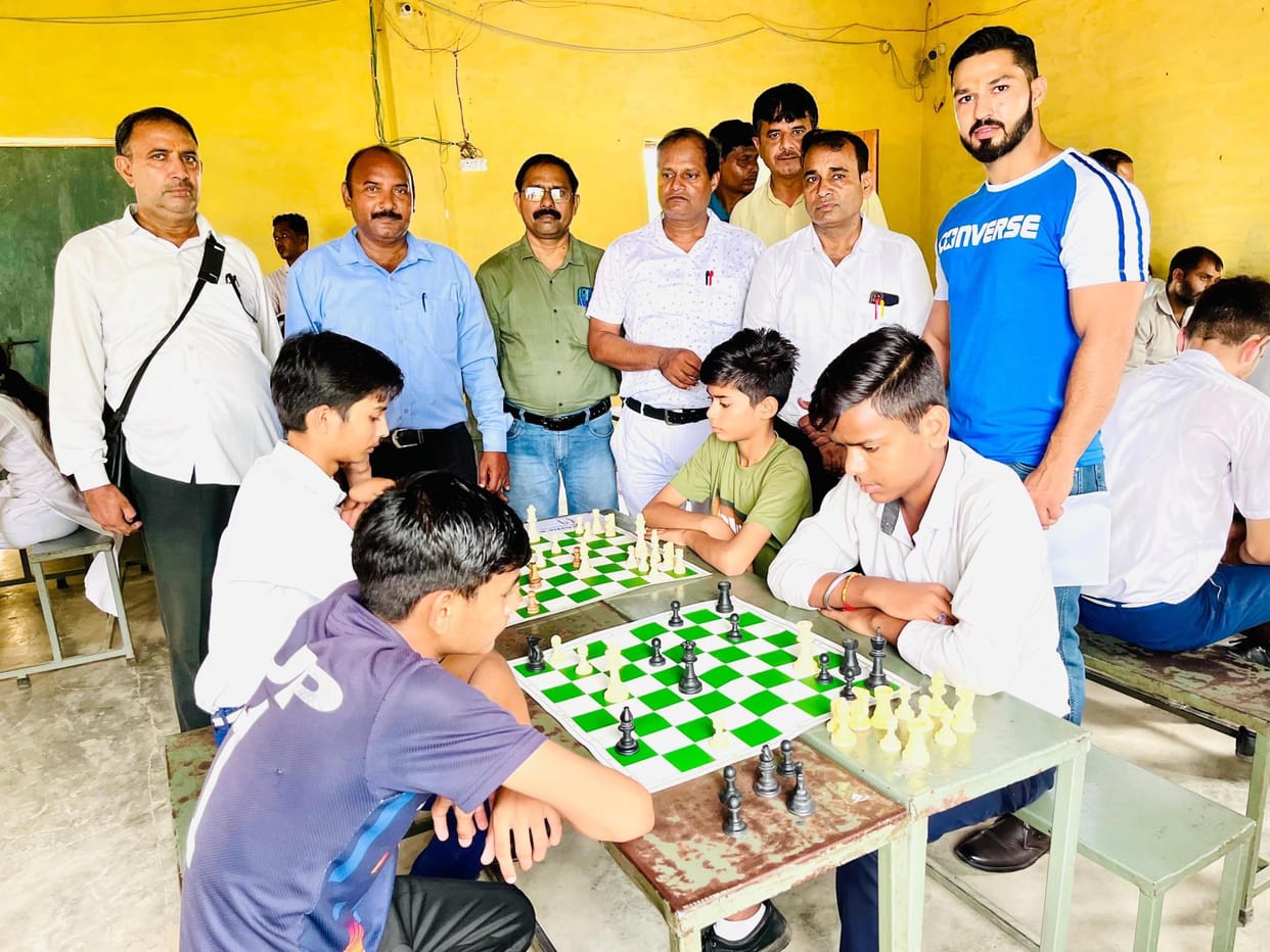 Chess : Subhash Inter College won