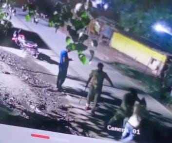 Policeman beats up bike rider, video goes viral