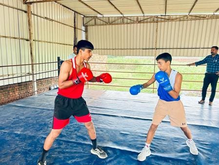 Boxers showed their strength in boxing competition
