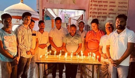 Tributes paid to devotees who died