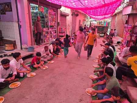 Bhandara was organized on Ganesh festival in Haripura locality, immersion will be done in Haridwar tomorrow