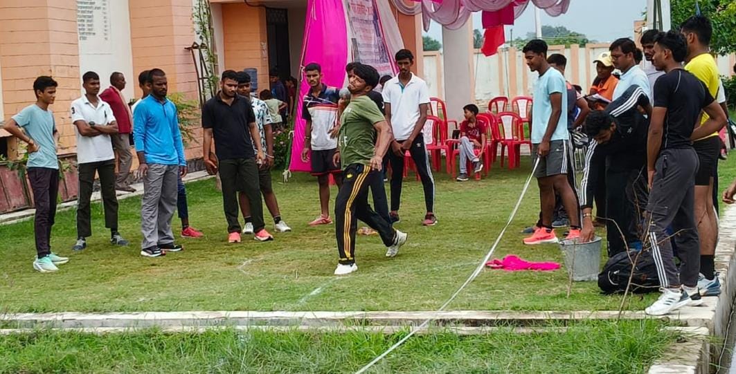 Aran and Chandan ran the fastest
