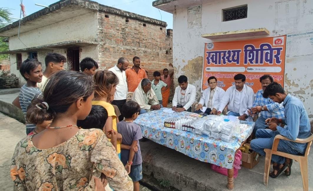 Seven month old innocent child dies due to vomiting and diarrhea, four family members fall ill