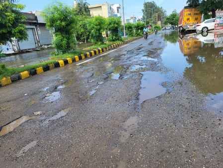 Waterlogging situation persists, now roads are also getting damaged