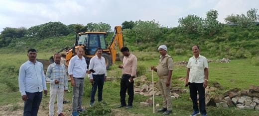 Gorakhpur News: GDA takes big action in flood affected submerged area, many illegal constructions demolished