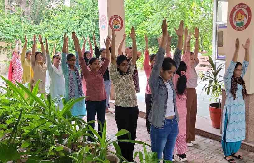 National Sports Day was celebrated in Vaishya Mahila Mahavidyalaya
