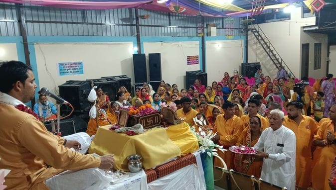 The world is a house of sorrows, happiness comes only from surrendering to God: Yogesh