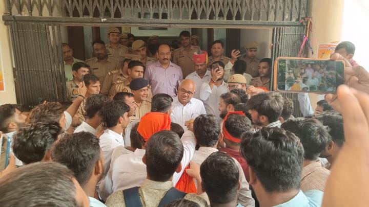 Student union elections should be restored in universities and colleges